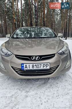 Седан Hyundai Elantra 2012 в Киеве