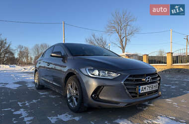 Седан Hyundai Elantra 2016 в Звягелі