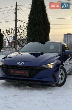 Седан Hyundai Elantra 2022 в Сумах