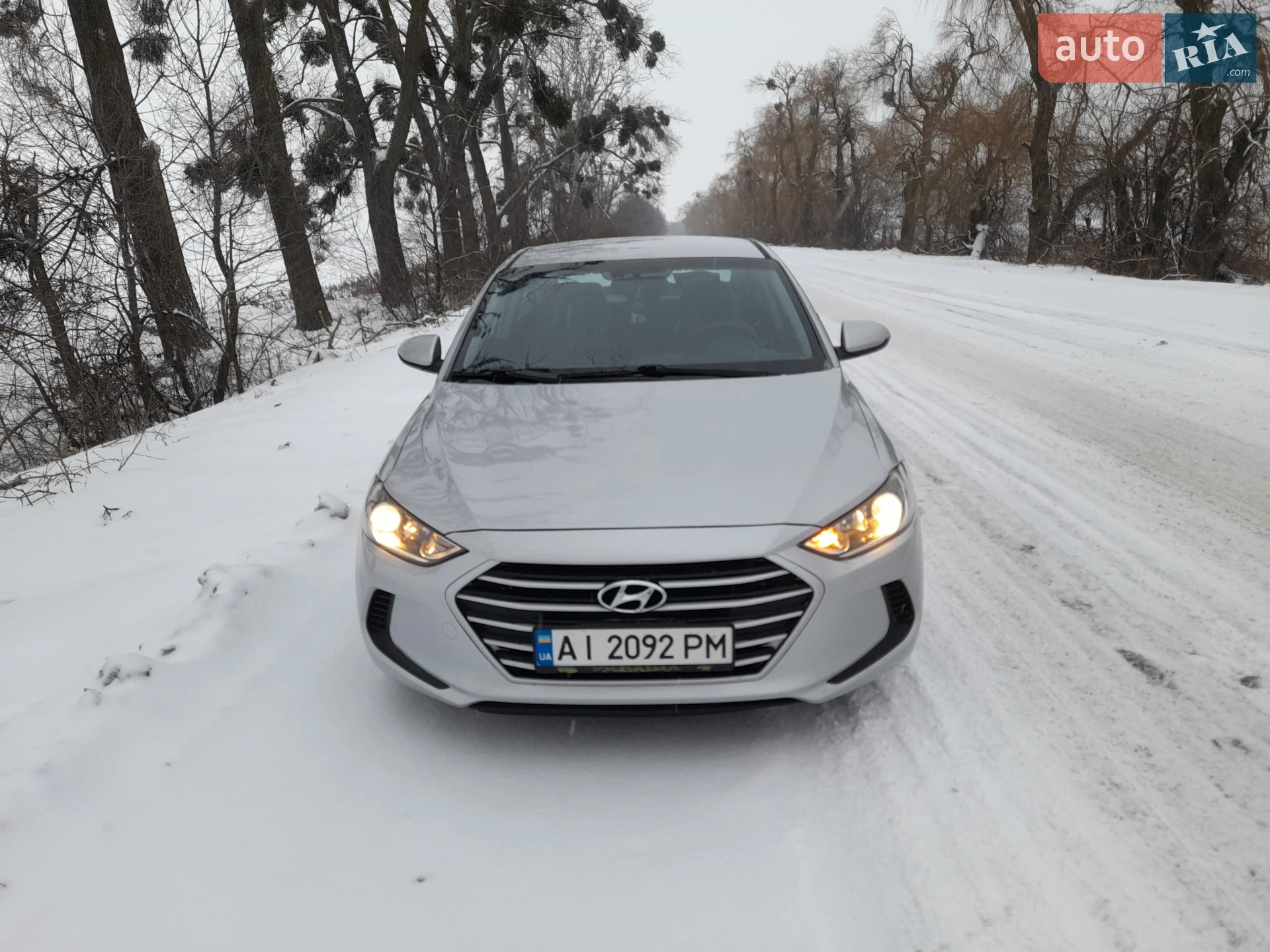 2017 Hyundai Elantra - мініатюра 4