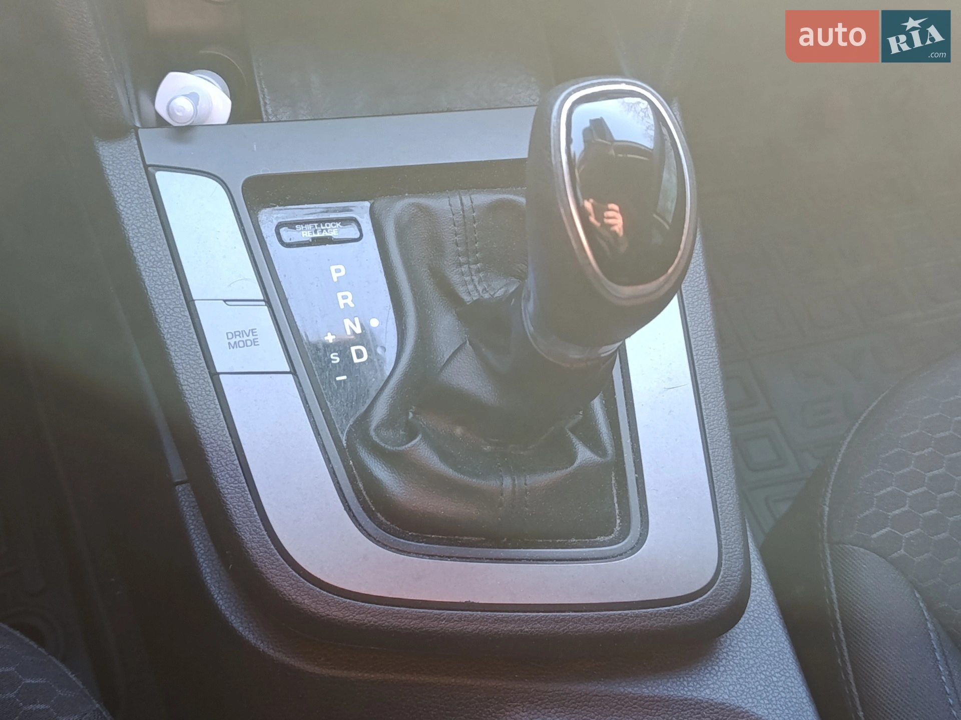 2019 Hyundai Elantra - мініатюра 14