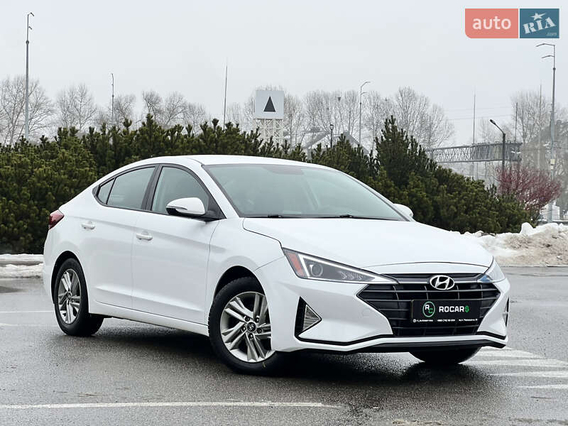 Hyundai Elantra 2020