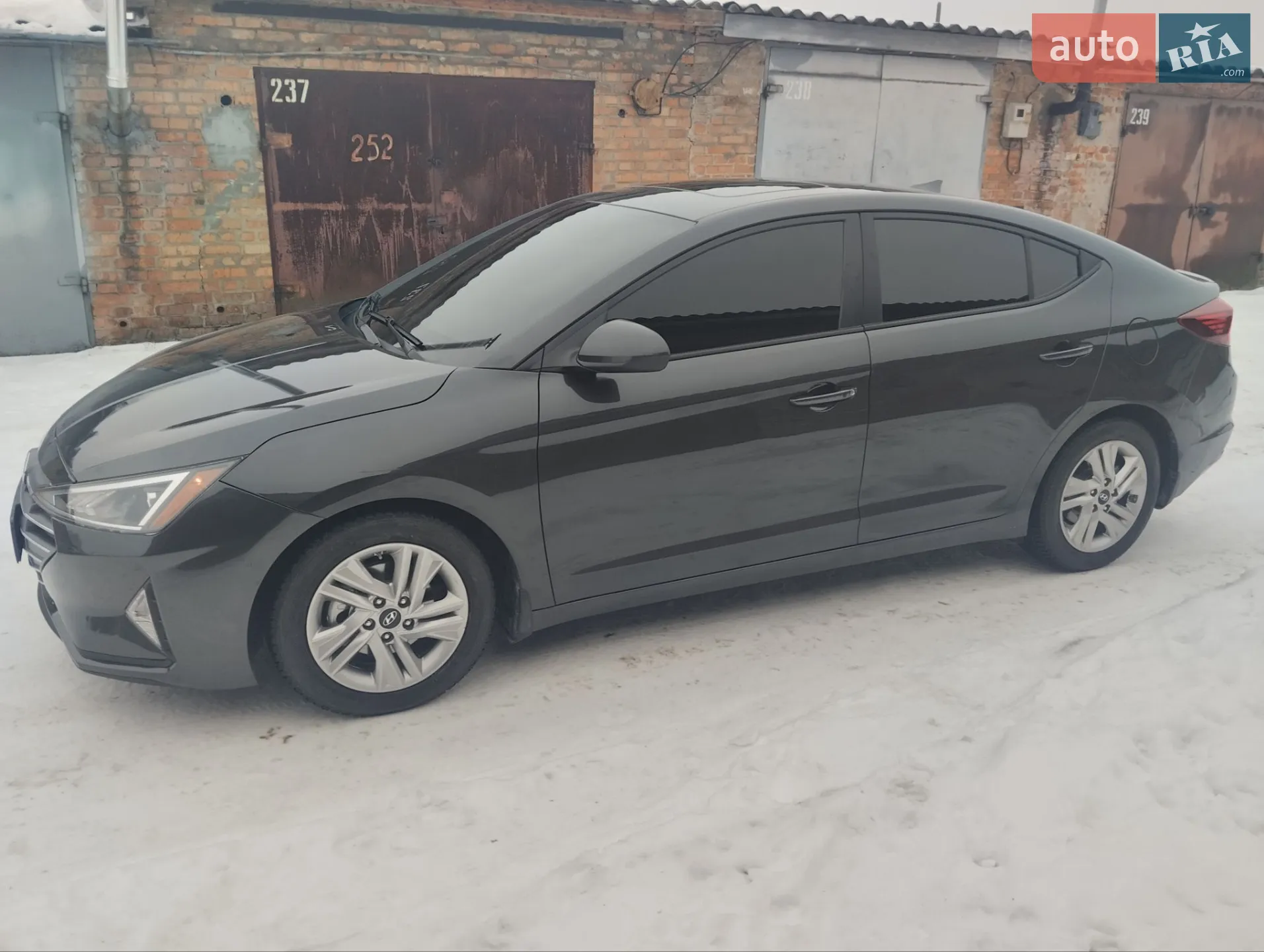 2020 Hyundai Elantra - фото 1