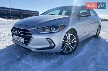 Седан Hyundai Elantra 2016 в Киеве