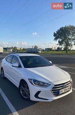 Седан Hyundai Elantra 2016 в Луцке