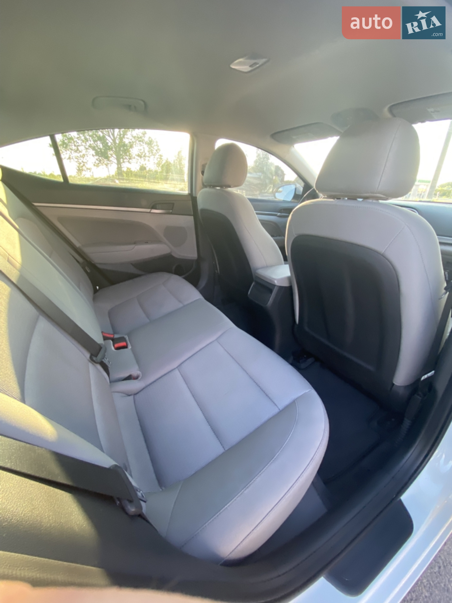 2016 Hyundai Elantra - мініатюра 13