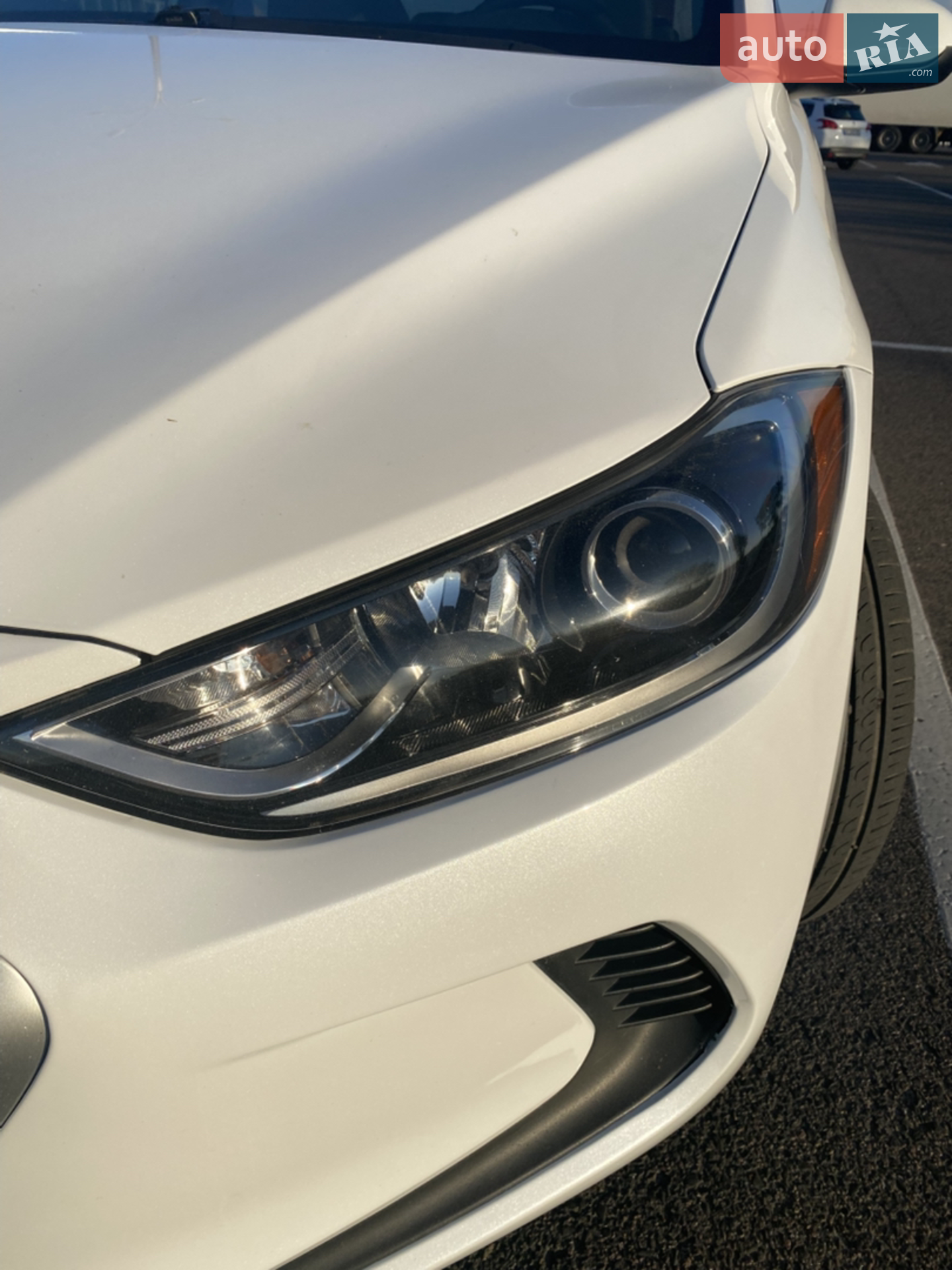 2016 Hyundai Elantra - мініатюра 14
