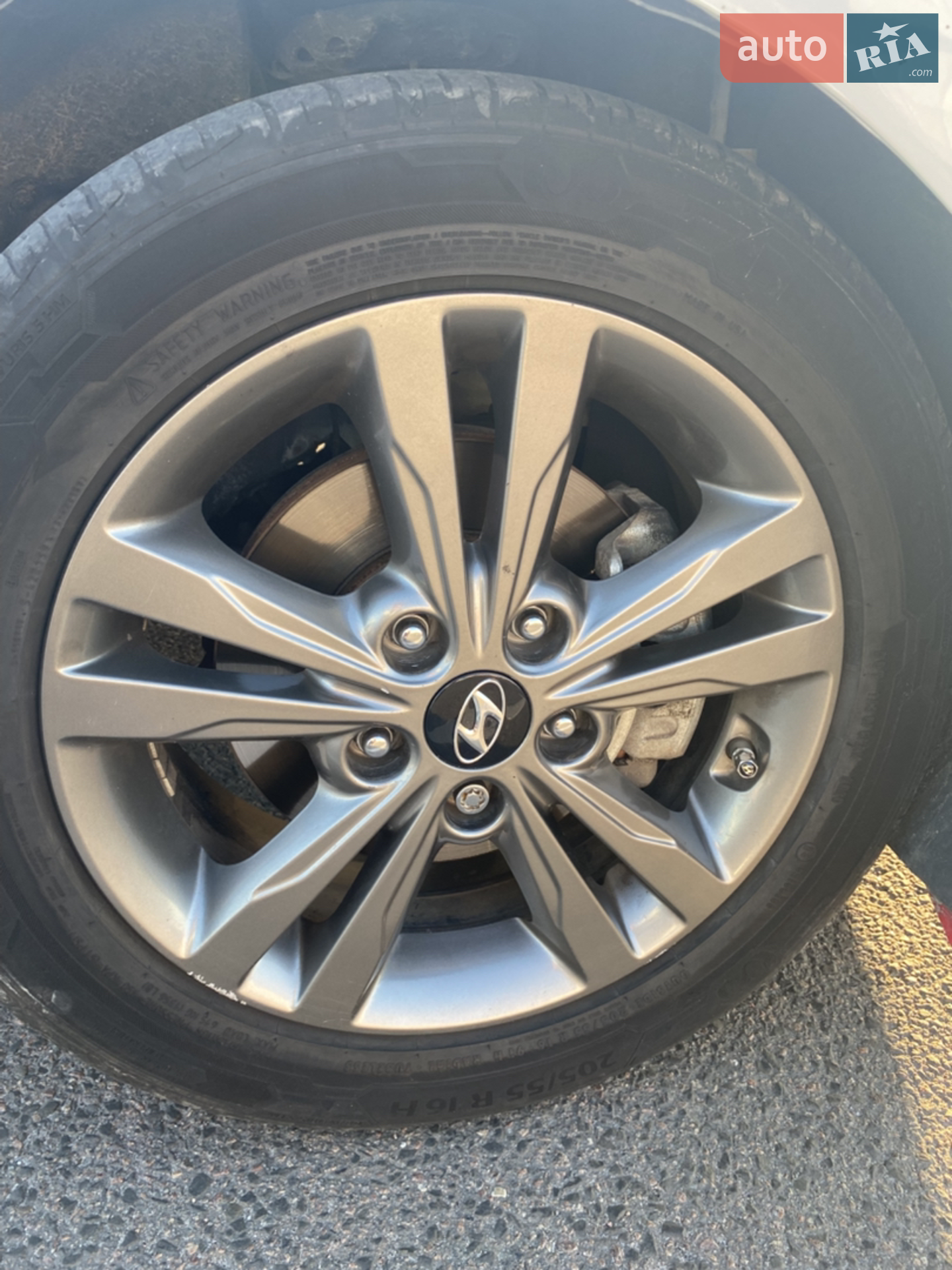2016 Hyundai Elantra - мініатюра 15