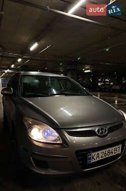 Універсал Hyundai Elantra 2011 в Харкові