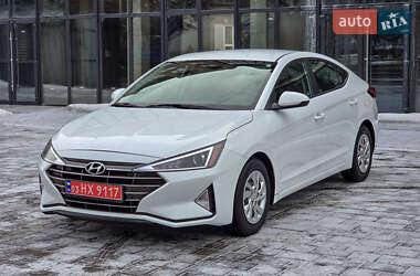 Седан Hyundai Elantra 2018 в Ровно