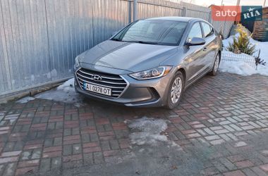 Седан Hyundai Elantra 2017 в Ворзеле