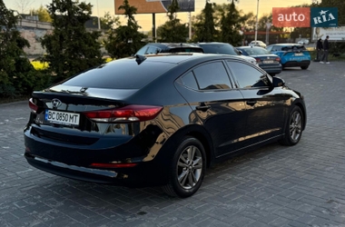 Седан Hyundai Elantra 2018 в Львові