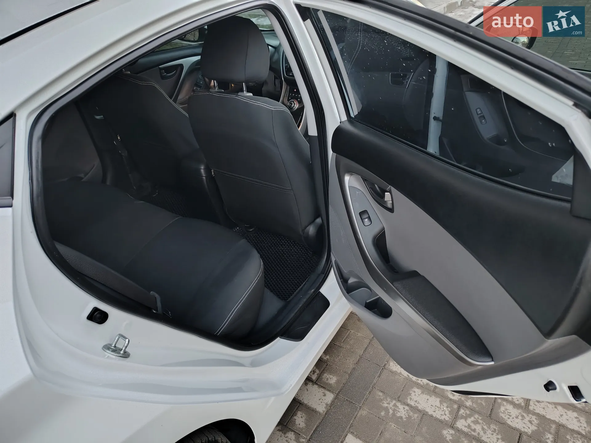 2013 Hyundai Elantra - мініатюра 35