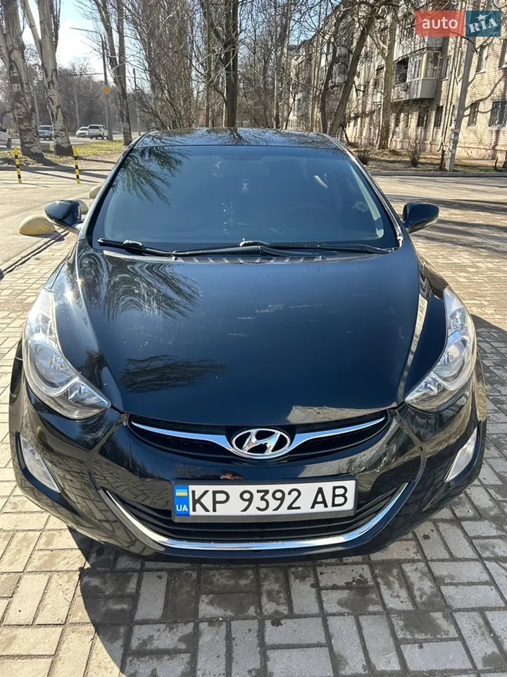 2013 Hyundai Elantra - мініатюра 19