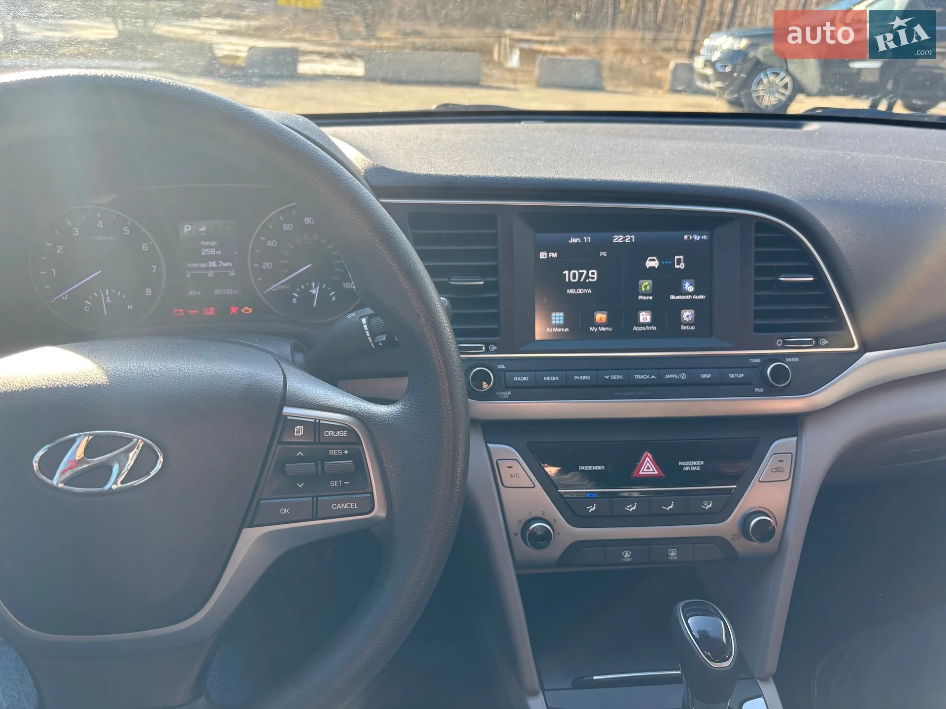 2017 Hyundai Elantra - мініатюра 5