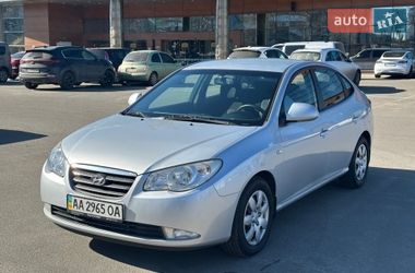 Седан Hyundai Elantra 2008 в Києві