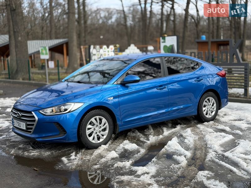 Седан Hyundai Elantra 2017 в Полтаве