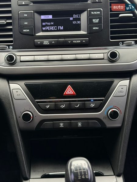 Седан Hyundai Elantra 2017 в Полтаве