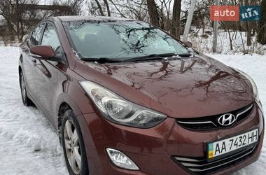 Седан Hyundai Elantra 2012 в Києві