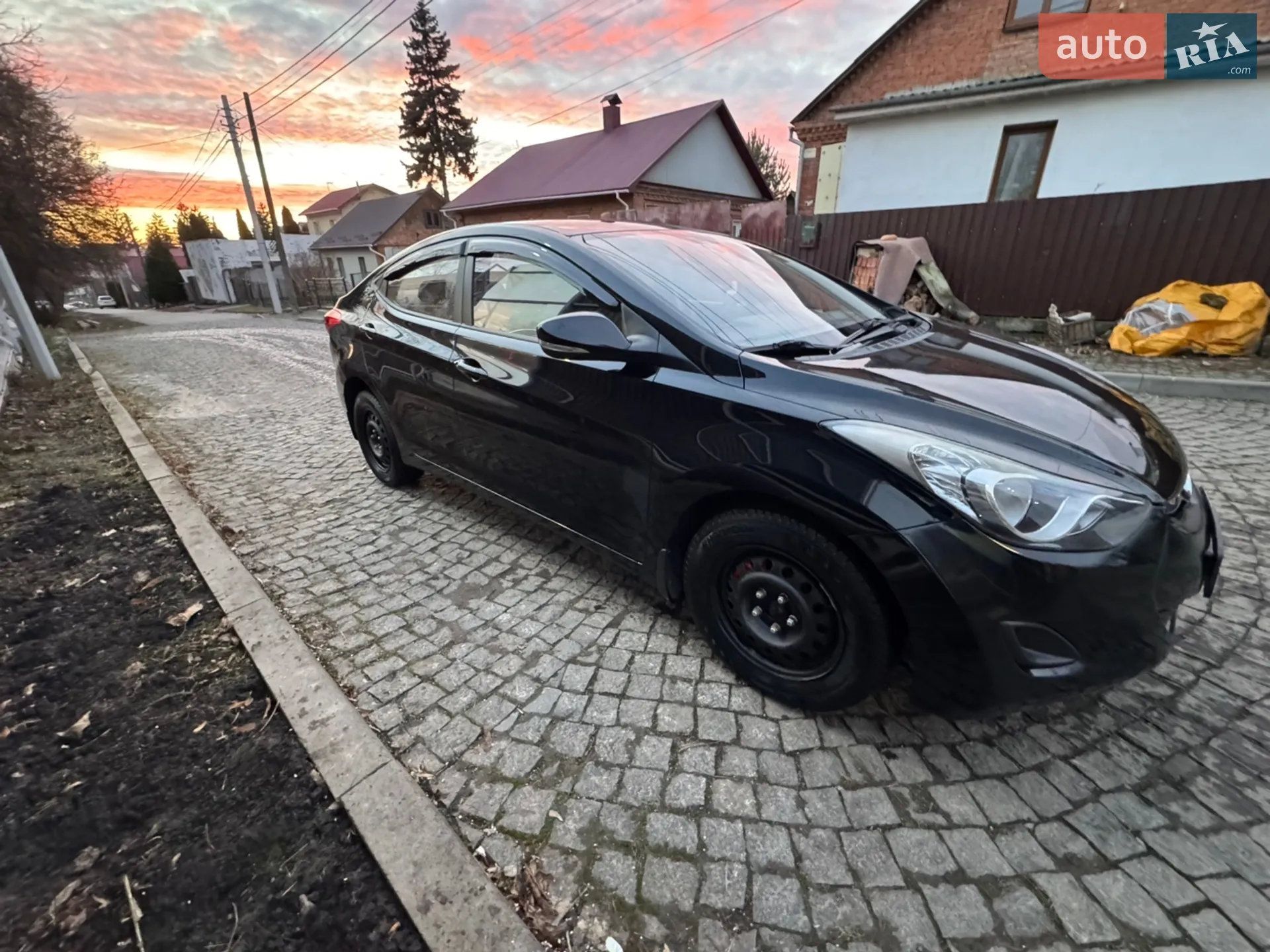 2011 Hyundai Elantra - мініатюра 14