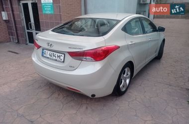 Седан Hyundai Elantra 2012 в Киеве