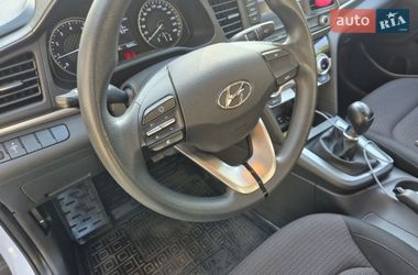 Седан Hyundai Elantra 2020 в Киеве