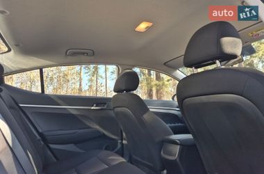 Седан Hyundai Elantra 2020 в Киеве