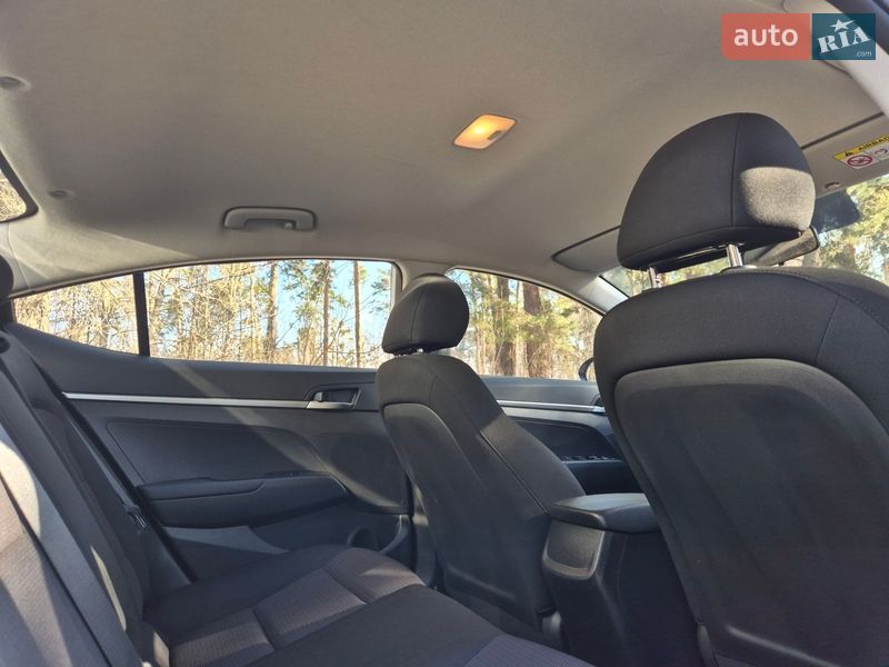 Седан Hyundai Elantra 2020 в Киеве