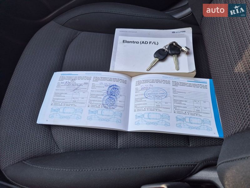 Седан Hyundai Elantra 2020 в Киеве