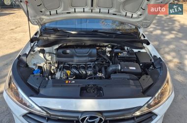 Седан Hyundai Elantra 2020 в Киеве
