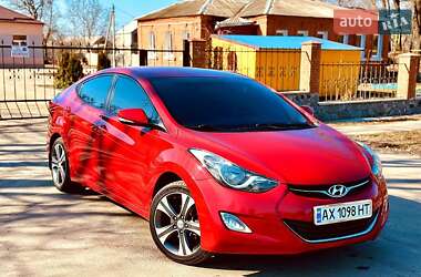 Седан Hyundai Elantra 2013 в Краснограде