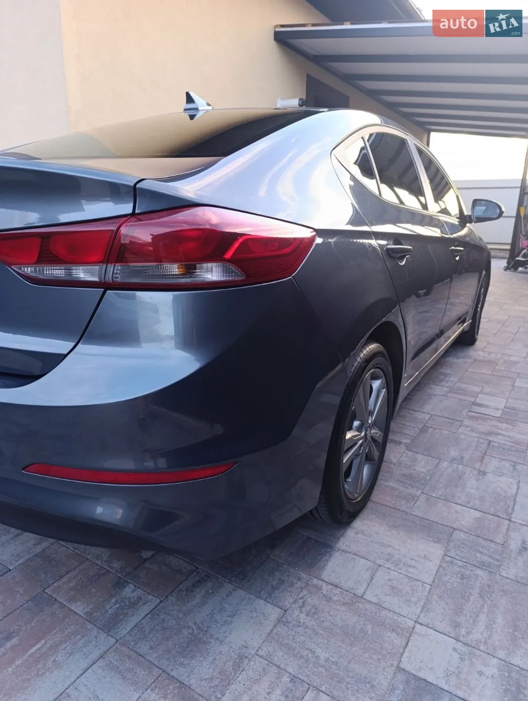 2016 Hyundai Elantra - мініатюра 16