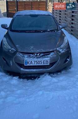 Седан Hyundai Elantra 2013 в Києві