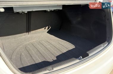 Седан Hyundai Elantra 2012 в Киеве