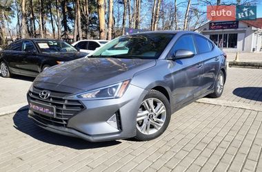 Седан Hyundai Elantra 2018 в Киеве