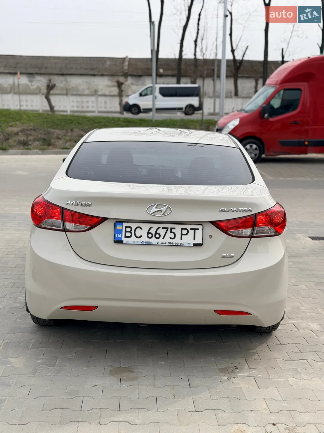 2013 Hyundai Elantra - мініатюра 24