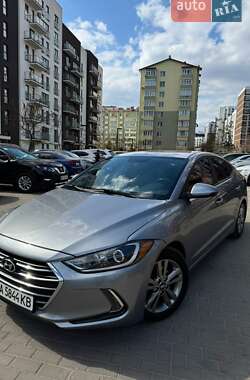 Седан Hyundai Elantra 2016 в Львове