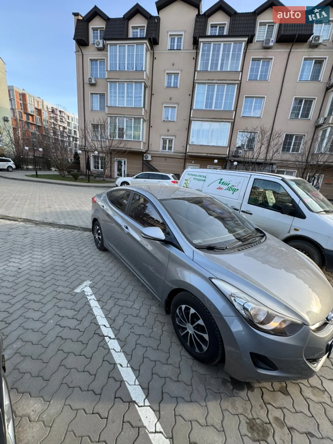 2013 Hyundai Elantra - мініатюра 3