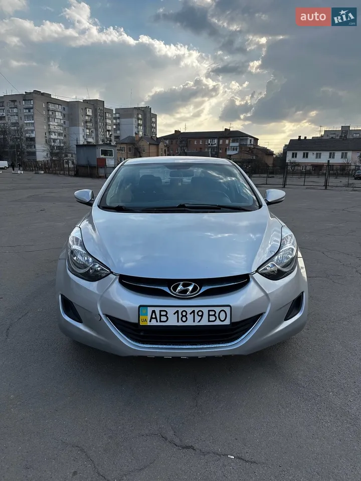 2011 Hyundai Elantra - мініатюра 18