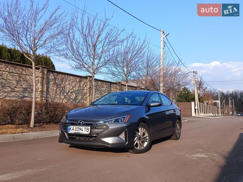 Hyundai Elantra 2019
