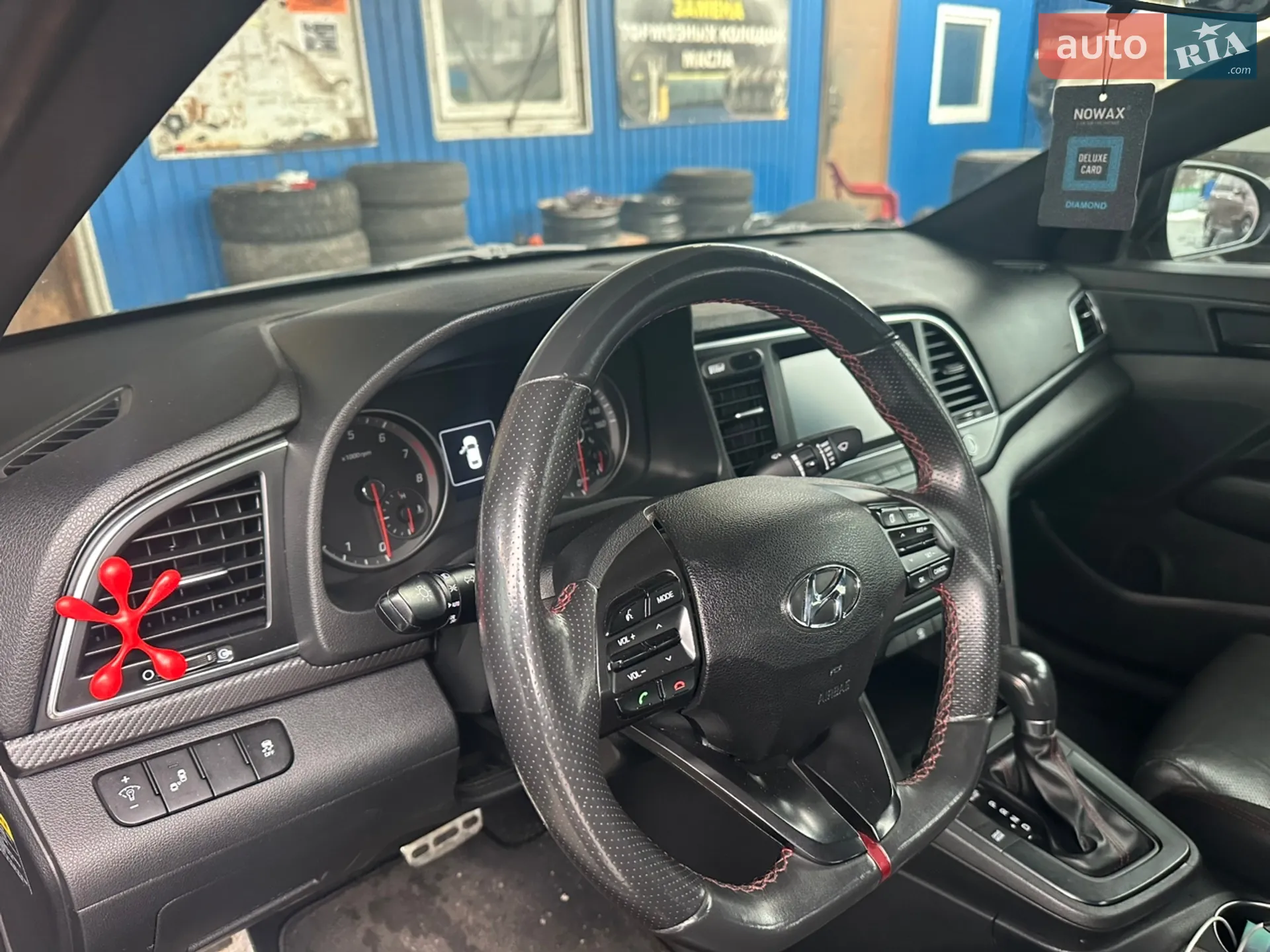 2018 Hyundai Elantra - мініатюра 3
