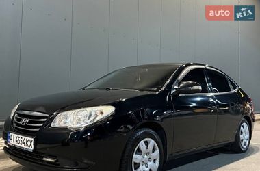 Седан Hyundai Elantra 2010 в Бобрику