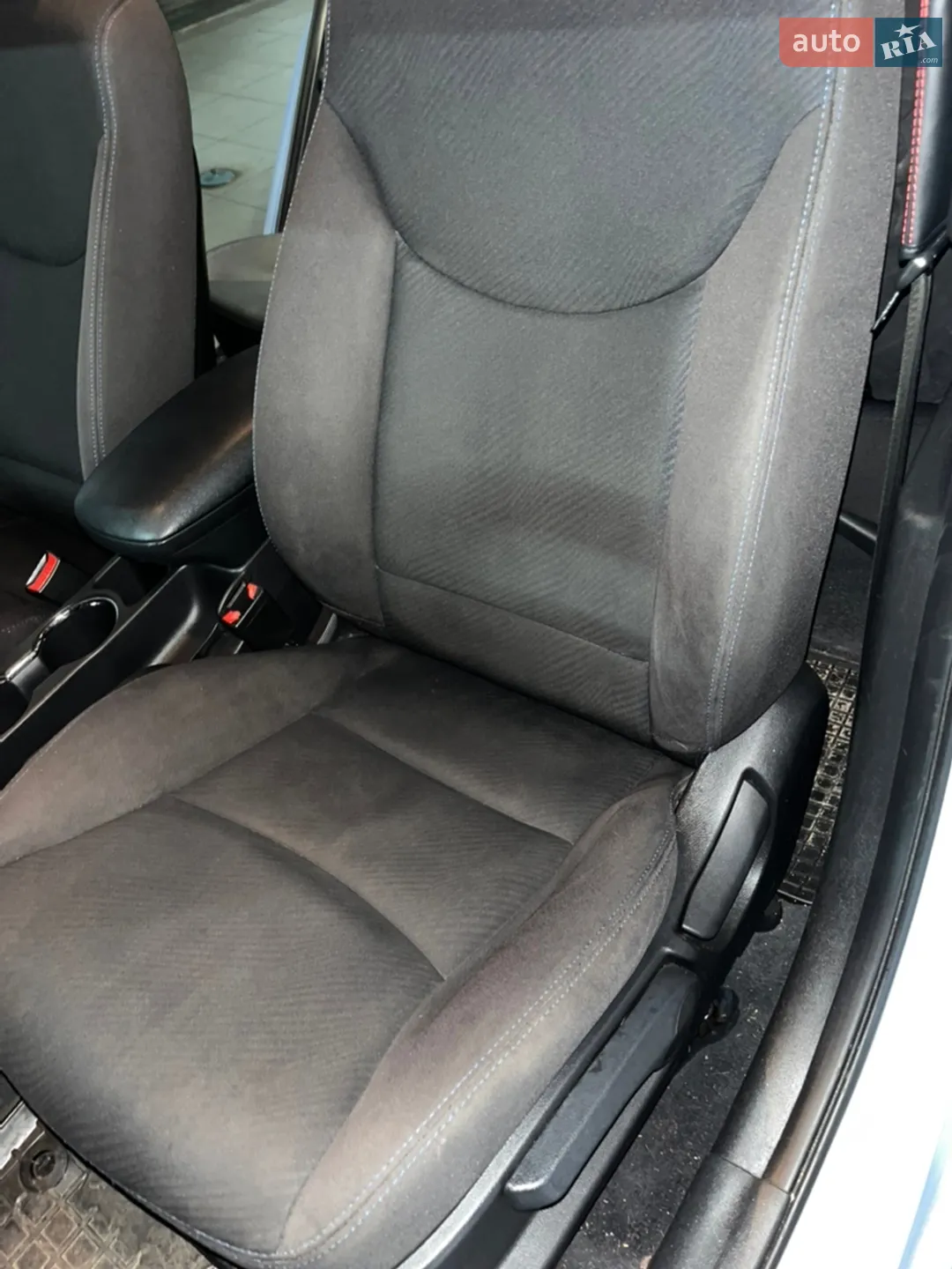 2012 Hyundai Elantra - мініатюра 16