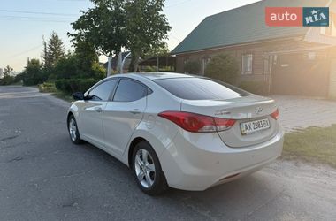 Седан Hyundai Elantra 2013 в Харькове