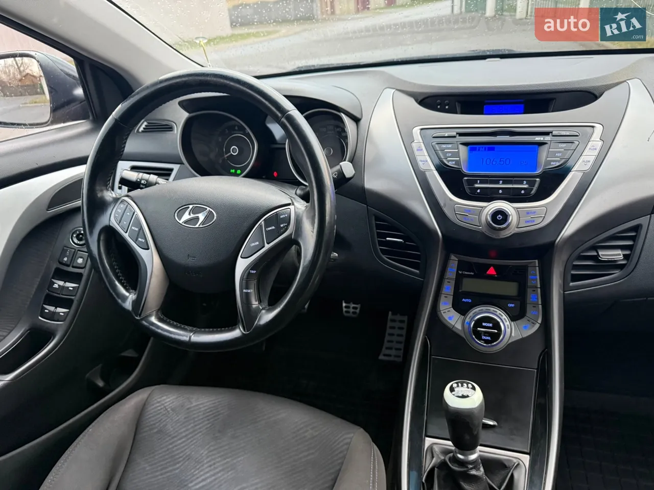 2012 Hyundai Elantra - мініатюра 25