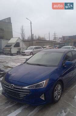 Седан Hyundai Elantra 2020 в Вишневом