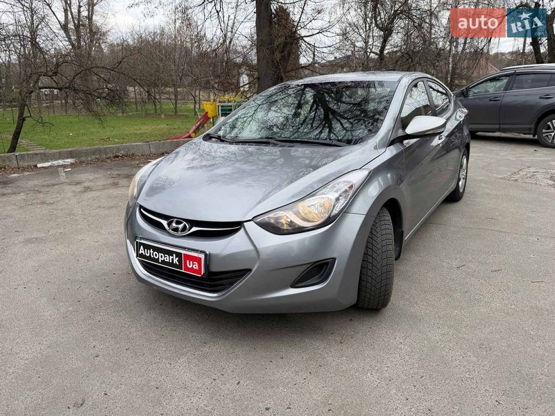Hyundai Elantra 2011