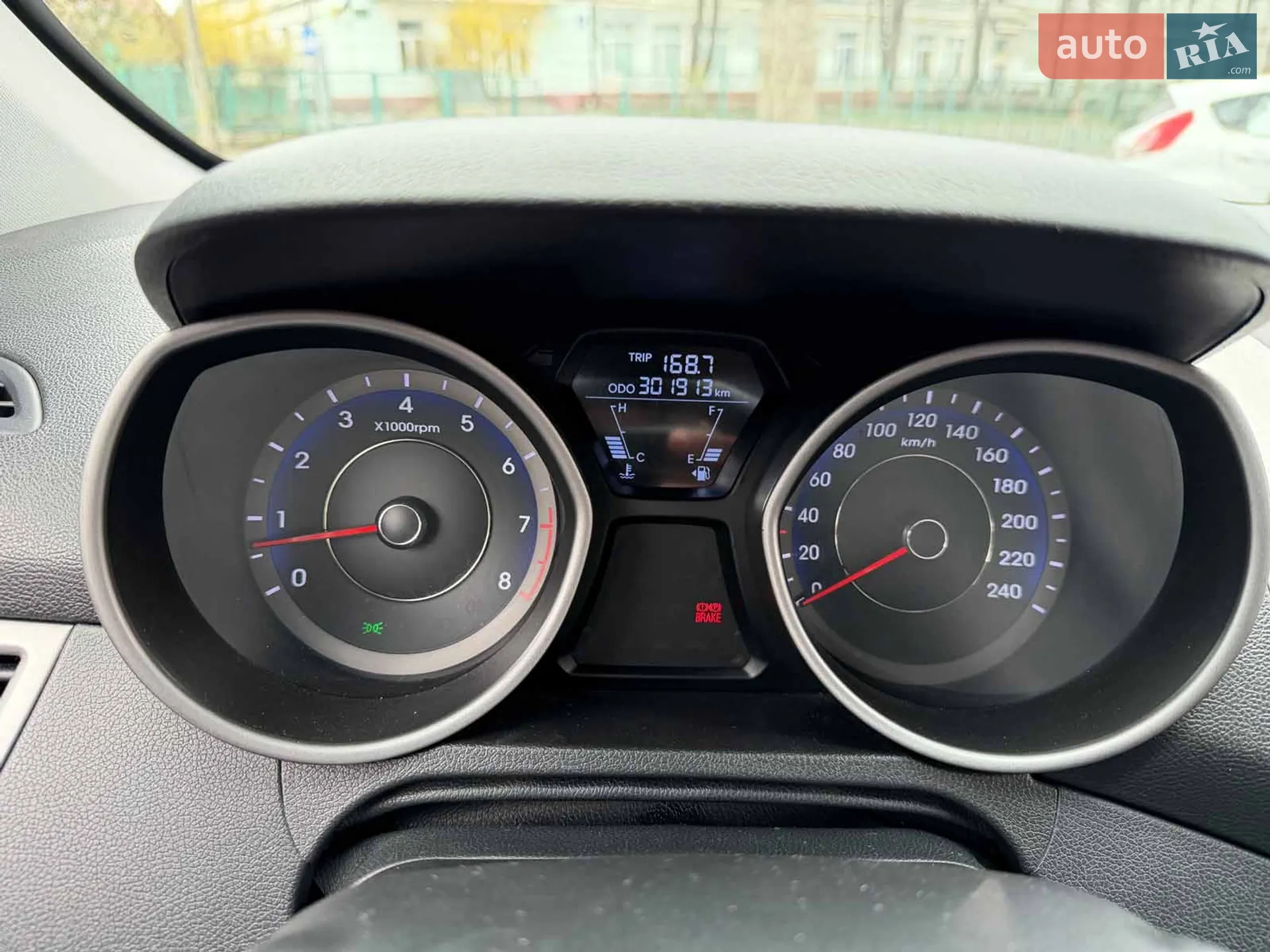 2011 Hyundai Elantra - мініатюра 13