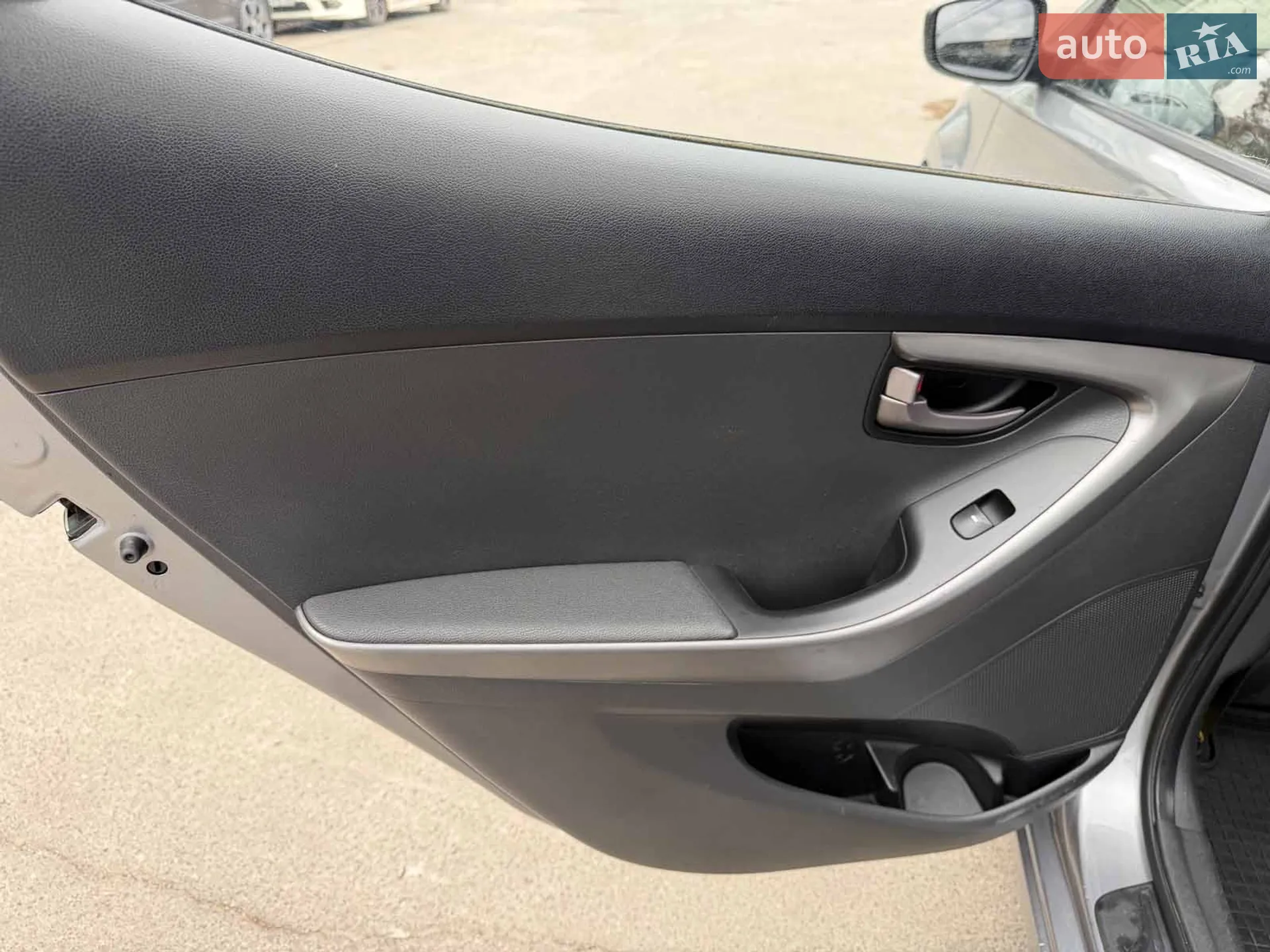 2011 Hyundai Elantra - мініатюра 15