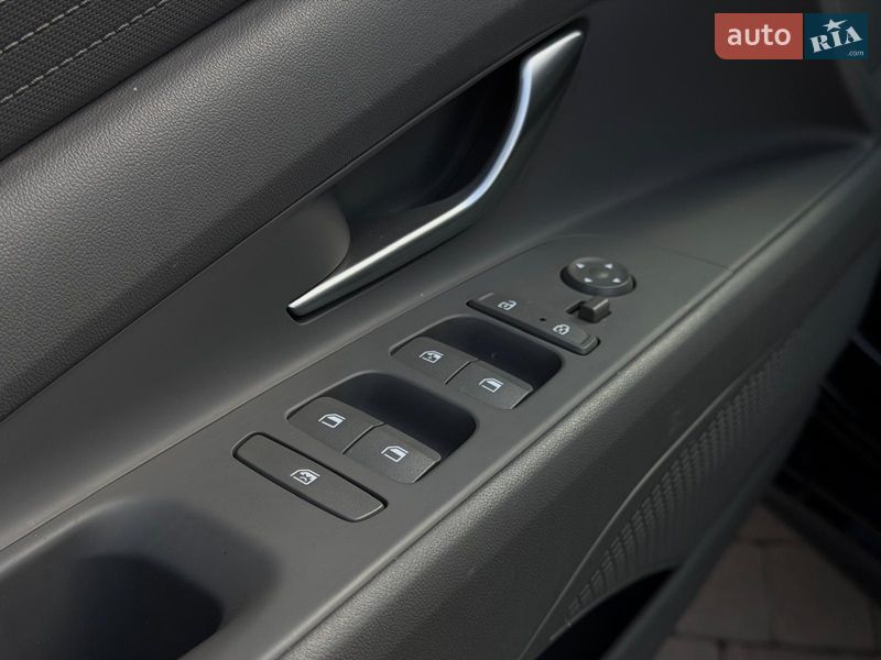 Седан Hyundai Elantra 2022 в Луцке